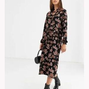 NWT - b.young Floral Midi Dress